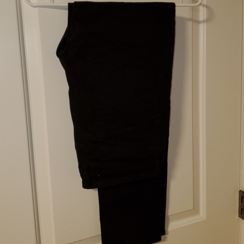 ASOS Skinny Jeans w Rips